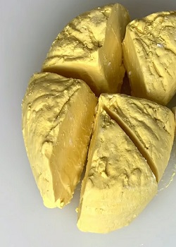 Akamu-pap-ogi - Yellow